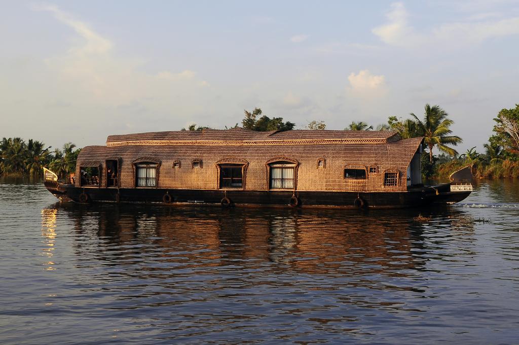 Xandari Riverscapes Botel