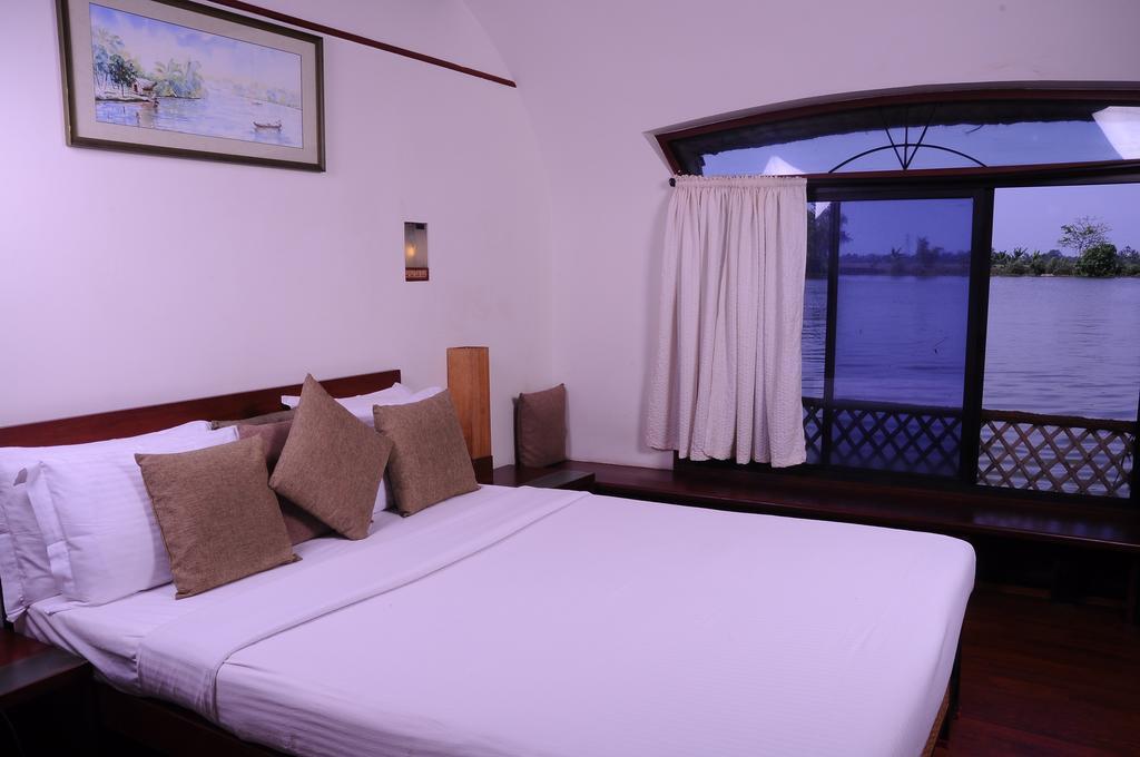 Xandari Riverscapes Botel 3*